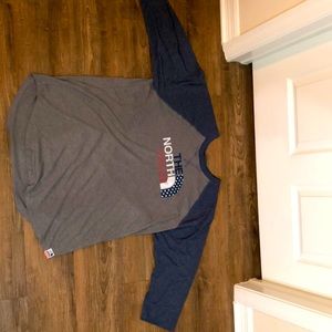 The North Face Men’s XL three-quarter inch shirt